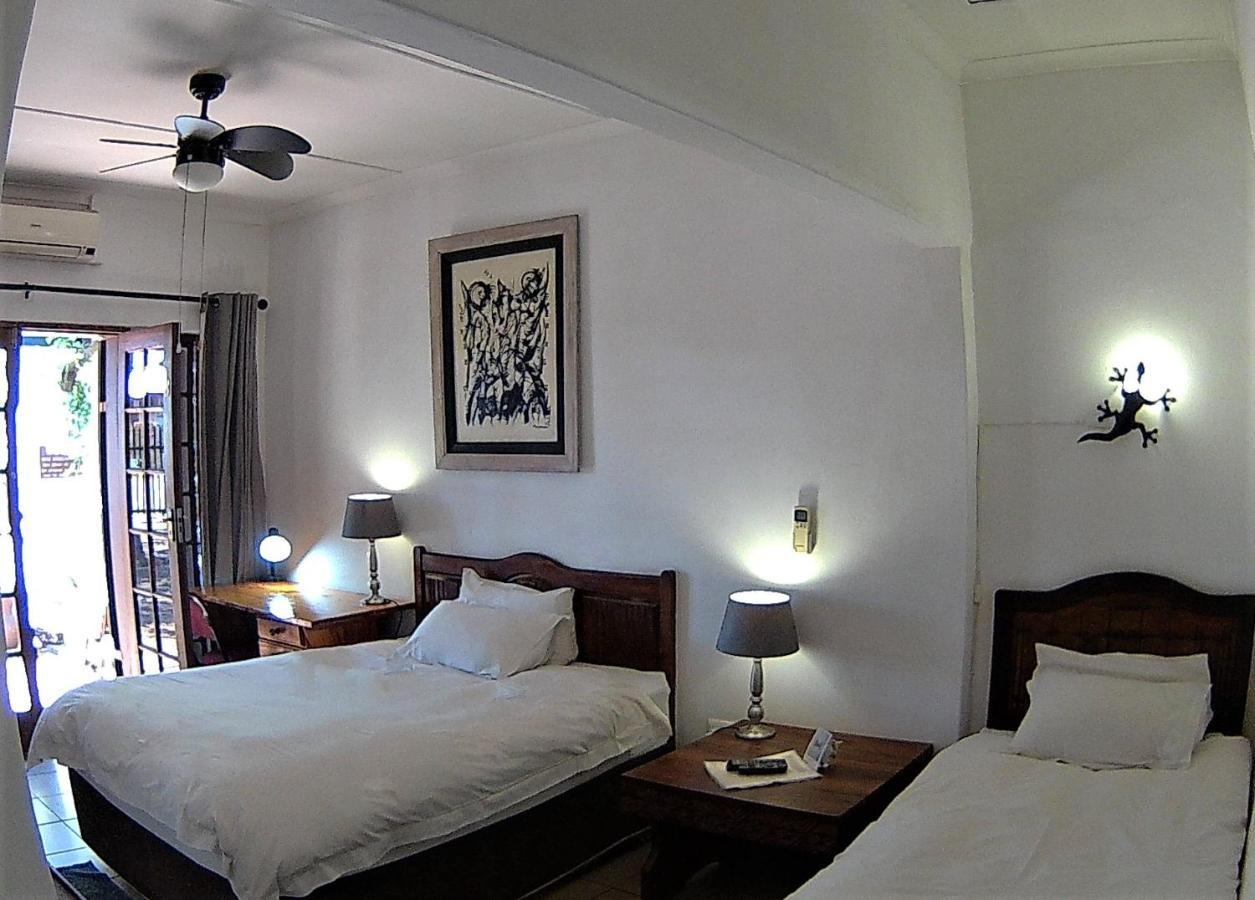 Kuru-Kuru Guesthouse Kuruman Ngoại thất bức ảnh